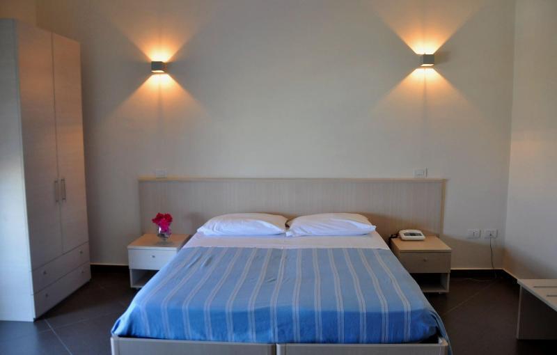 Albergo Riviera Spineta Battipaglia Kültér fotó
