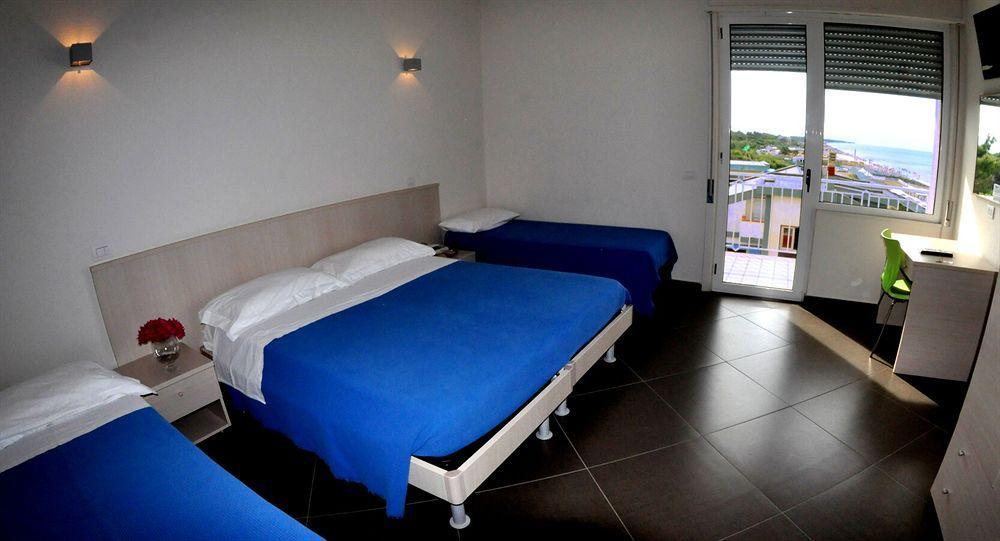 Albergo Riviera Spineta Battipaglia Kültér fotó