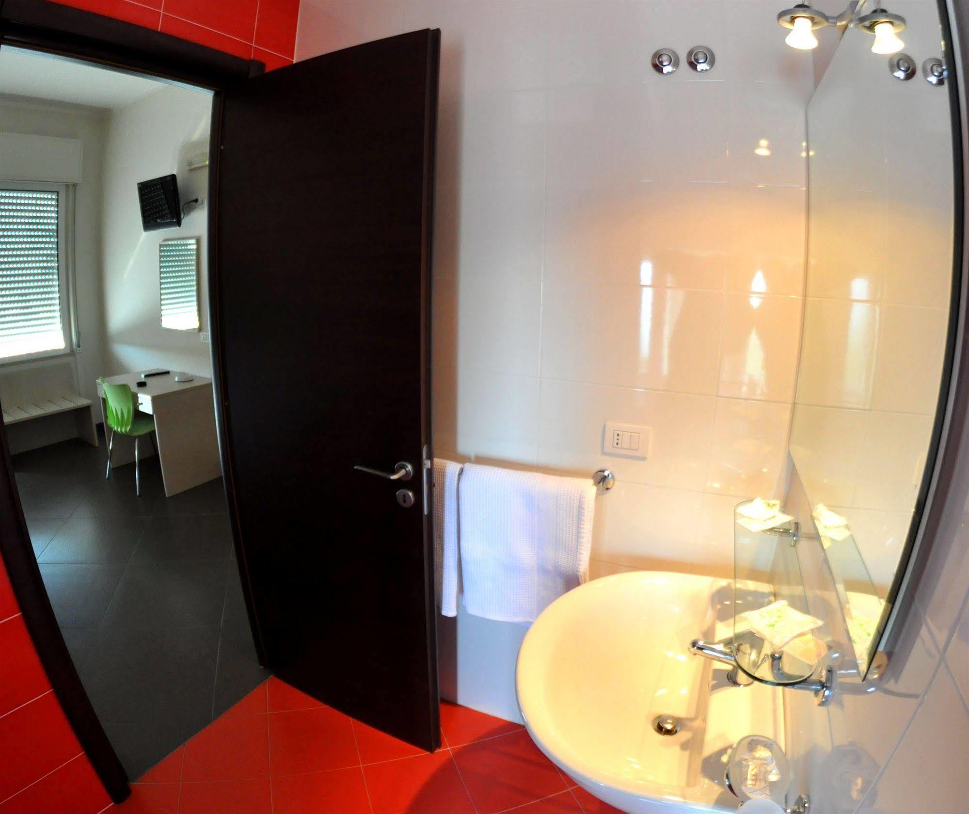 Albergo Riviera Spineta Battipaglia Kültér fotó